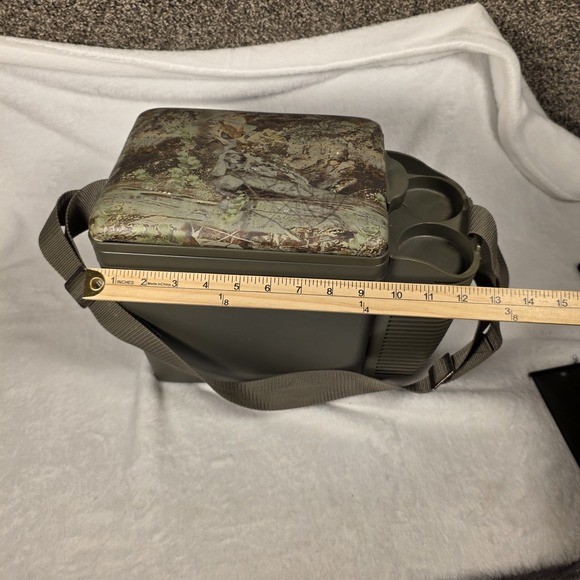 Vector VW222 Portable Travel Cooler & Warmer Mini Console Camo 12V Lighter Plug - Picture 13 of 13